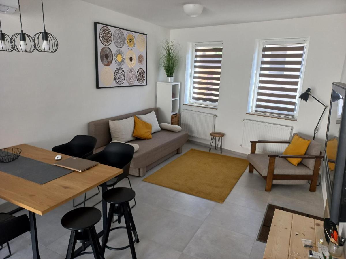 Major11 Apartman - Zsolnay Negyed Pecs Bagian luar foto