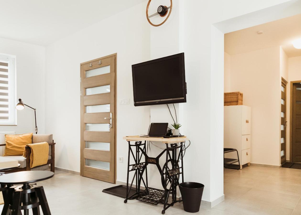 Major11 Apartman - Zsolnay Negyed Pecs Bagian luar foto