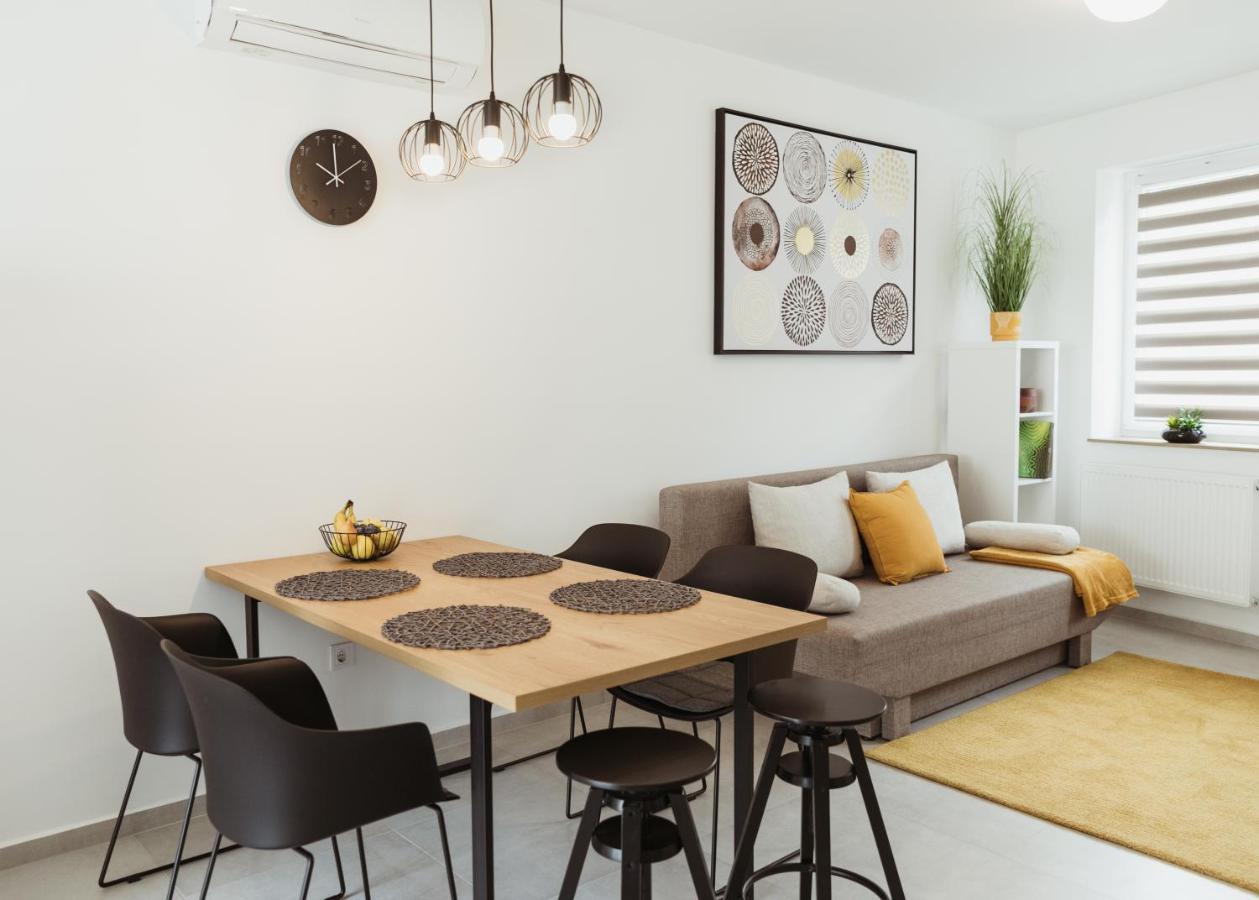 Major11 Apartman - Zsolnay Negyed Pecs Bagian luar foto