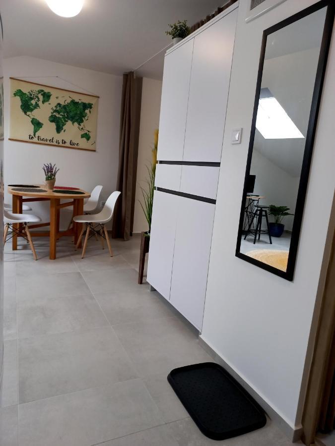 Major11 Apartman - Zsolnay Negyed Pecs Bagian luar foto